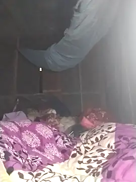 lylylove online show from 12-15-25, 01:22