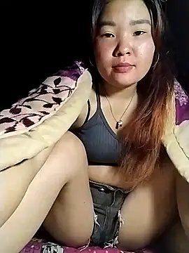 lylylove online show from 04-30-26, 12:45