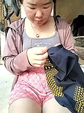 lylylove online show from 04-09-26, 12:56