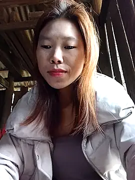 Ngocmi909 online show from 12-22-25, 01:06