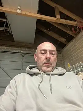 Richmcgee online show from 02-27-26, 08:19