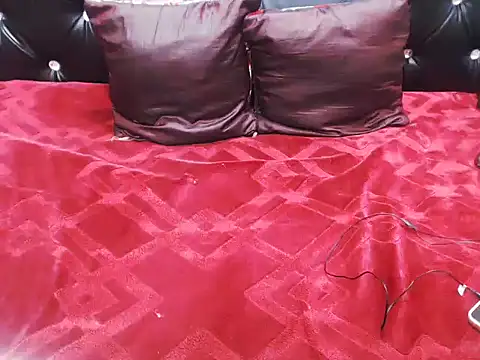 Snapshot of AppleAss02 chatting on 02-11-26, 07:14 AppleAss02 online show from 02-11-26, 07:14