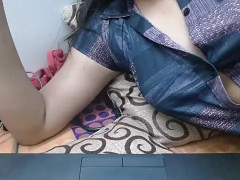 Snapshot of Vaani_Singha chatting on 10-04-25, 11:17 Vaani Singha online show from 10-04-25, 11:17