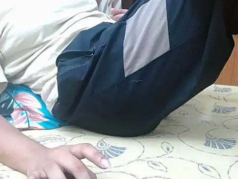 Snapshot of Vaani_Singha chatting on 09-30-25, 11:11 Vaani Singha online show from 09-30-25, 11:11