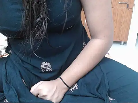 Snapshot of Vaani_Singha chatting on 10-06-25, 12:50 Vaani Singha online show from 10-06-25, 12:50