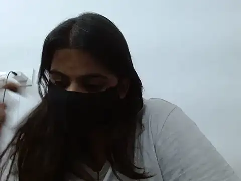 Snapshot of Vaani_Singha chatting on 09-13-25, 01:49 Vaani Singha online show from 09-13-25, 01:49