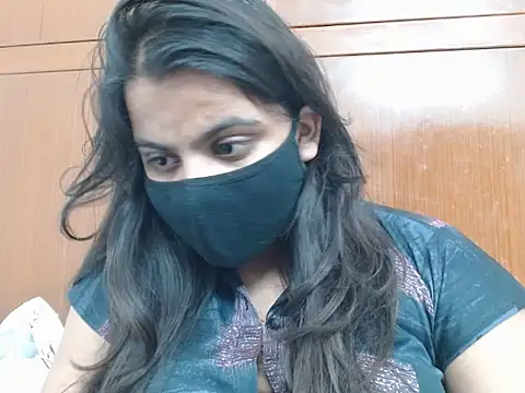 Snapshot of Vaani_Singha chatting on 09-12-25, 12:22 Vaani Singha online show from 09-12-25, 12:22