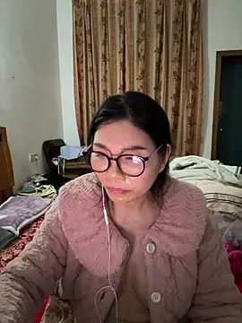 xiiuuff18 online show from 03-05-26, 12:24