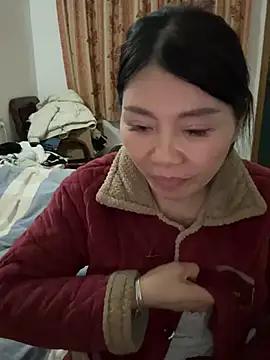 xiiuuff18 online show from 02-10-26, 12:15