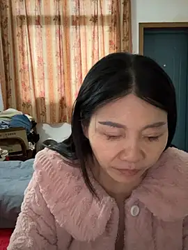 xiiuuff18 online show from 03-08-26, 11:52