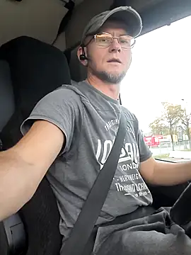 RoadDaddyXL online show from 10-21-25, 12:15