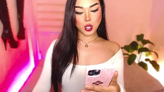 Snapshot of MissRumi_Hunter chatting on 02-01-26, 05:22 MissRumi Hunter online show from 02-01-26, 05:22