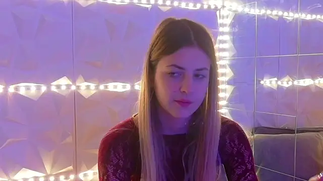 Aishha  online show from 12-22-25, 06:02