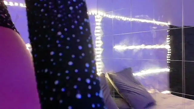 Snapshot of Aishha_ chatting on 10-13-25, 05:09 Aishha online show from 10-13-25, 05:09