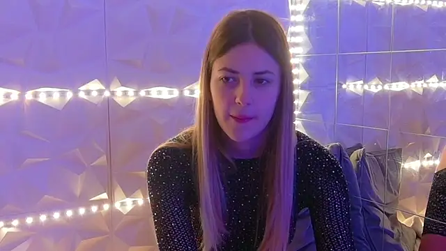 Aishha  online show from 12-18-25, 05:34