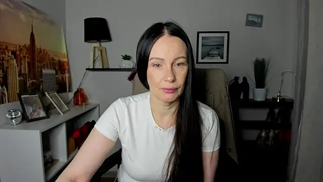 Snapshot of Velvet_Jasmine chatting on 02-13-26, 06:24 Velvet Jasmine online show from 02-13-26, 06:24