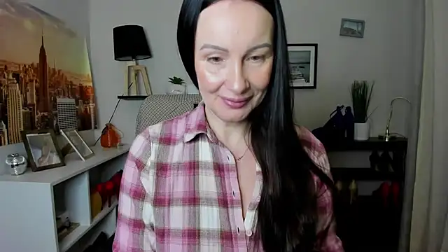 Snapshot of Velvet_Jasmine chatting on 02-24-26, 06:25 Velvet Jasmine online show from 02-24-26, 06:25