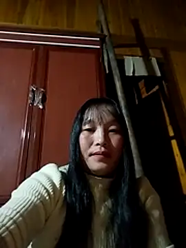 miss-su online show from 10-28-25, 01:10