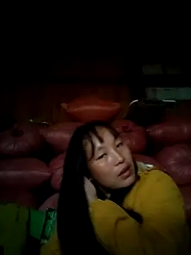 miss-su online show from 12-17-25, 06:40