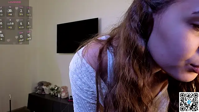 Snapshot of MorteBelle chatting on 05-15-26, 04:32 MorteBelle online show from 05-15-26, 04:32