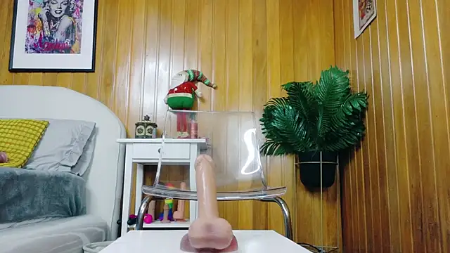 Zafiro Gem  online show from 12-20-25, 08:44