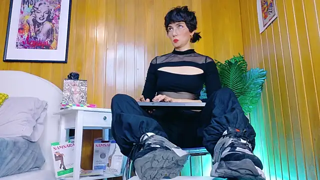 Zafiro Gem  online show from 11-14-25, 07:39