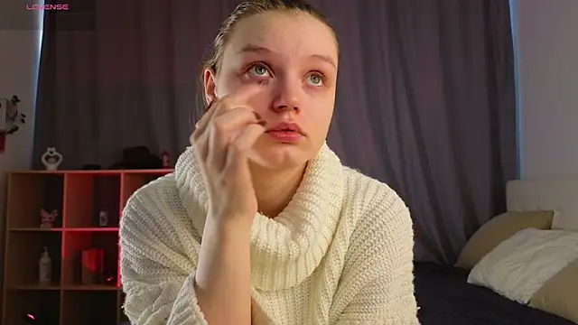 Snapshot of MandaReh chatting on 02-05-26, 04:08 MandaReh online show from 02-05-26, 04:08