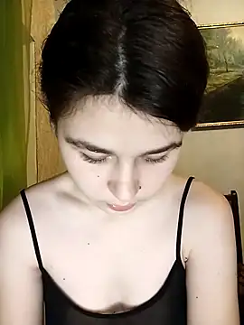 ToryTayler online show from 11-25-25, 04:18