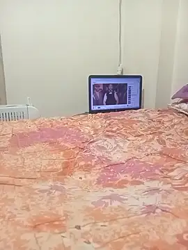 Dirtymorrocainbabe online show from 12-20-25, 03:48