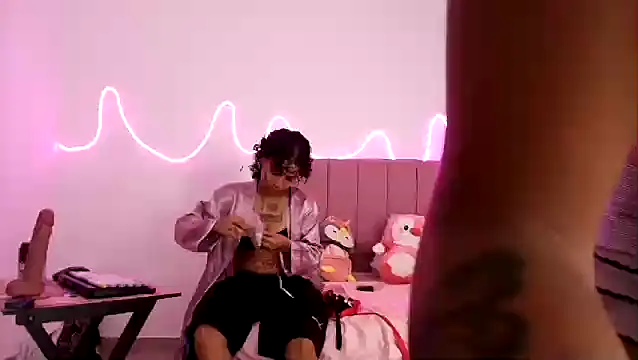 Snapshot of Valerin_salazar chatting on 10-06-25, 02:13 Valerin salazar online show from 10-06-25, 02:13