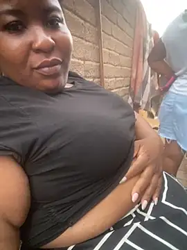 ThickTana online show from 09-18-25, 03:37