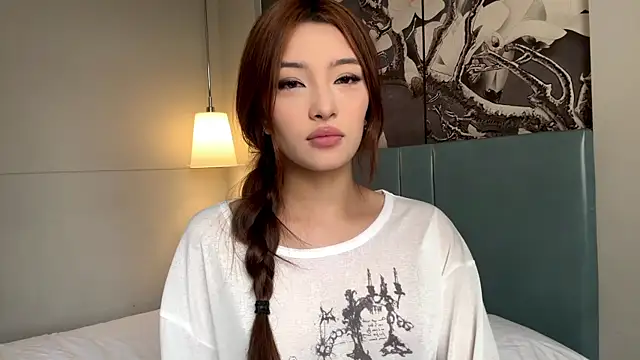 LaurelLeier online show from 12-20-25, 06:49