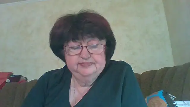 Snapshot of MilaSky5303 chatting on 09-28-25, 02:02 MilaSky5303 online show from 09-28-25, 02:02