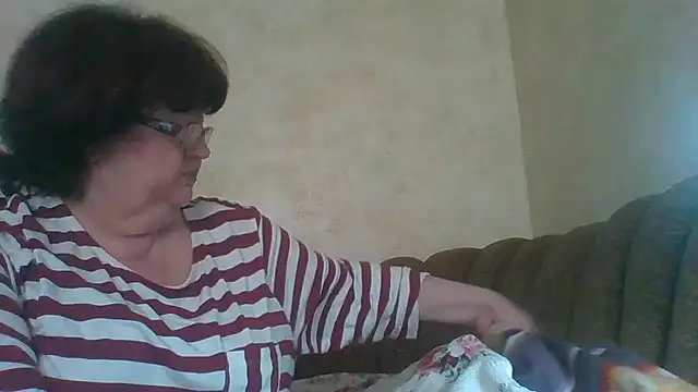 Snapshot of MilaSky5303 chatting on 09-19-25, 02:21 MilaSky5303 online show from 09-19-25, 02:21