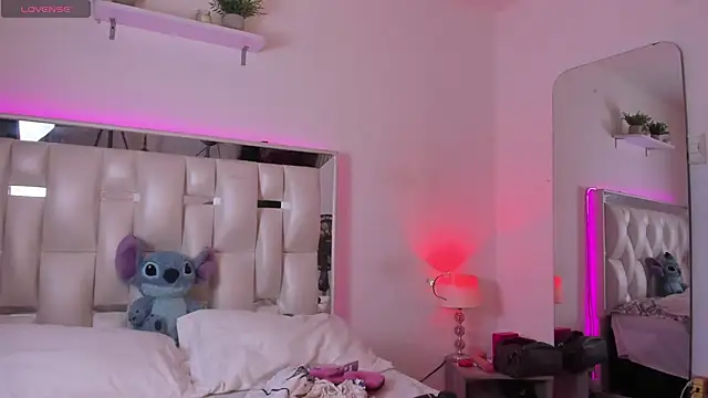 Darlyn tenderhot   online show from 03-17-26, 03:15