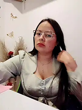 Daliz Leon online show from 09-15-25, 01:06