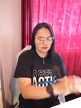 Daliz Leon online show from 11-21-25, 07:46