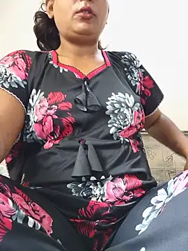 your chandni04 online show from 05-19-26, 08:32