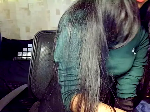 Snapshot of fairy_princess chatting on 10-23-25, 04:49 fairy princess online show from 10-23-25, 04:49