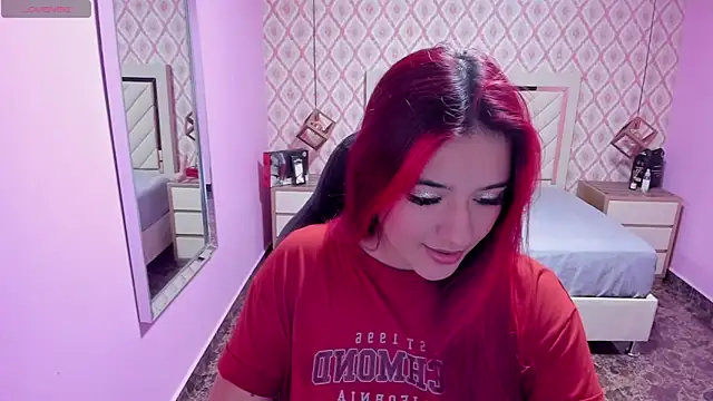 Snapshot of LINZI_LENNOX chatting on 09-29-25, 02:29 LINZI LENNOX online show from 09-29-25, 02:29