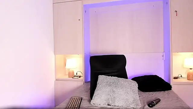 Stefannyevans  online show from 09-10-25, 12:15