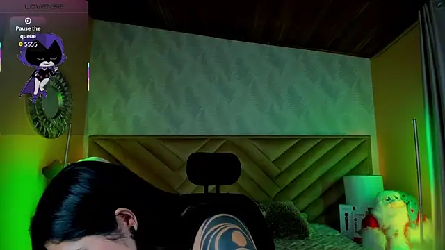  raven black online show from 12-15-25, 12:44