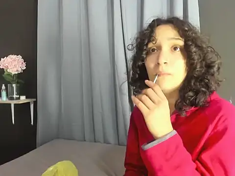 TeensNews18 online show from 11-26-25, 07:25