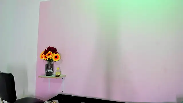 TeensNews18 online show from 10-30-25, 12:03