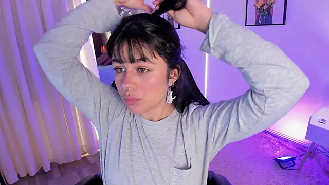 flower smith  online show from 04-18-26, 11:45