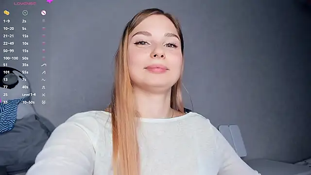 Snapshot of hidden_charm chatting on 02-04-26, 06:36 hidden charm online show from 02-04-26, 06:36