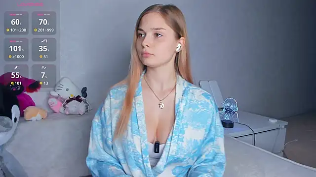 Snapshot of hidden_charm chatting on 02-11-26, 03:45 hidden charm online show from 02-11-26, 03:45