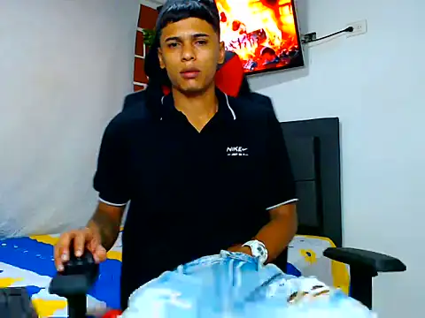 Snapshot of cristian_tayron1 chatting on 06-02-26, 07:30 cristian tayron1 online show from 06-02-26, 07:30