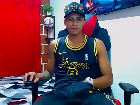 cristian tayron1 online show from 07-05-26, 04:19
