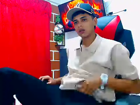 cristian tayron1 online show from 06-16-26, 06:02